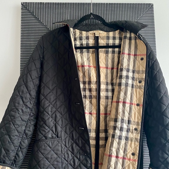 Burberry Black Quilted Jacket - Picture 4 of 7